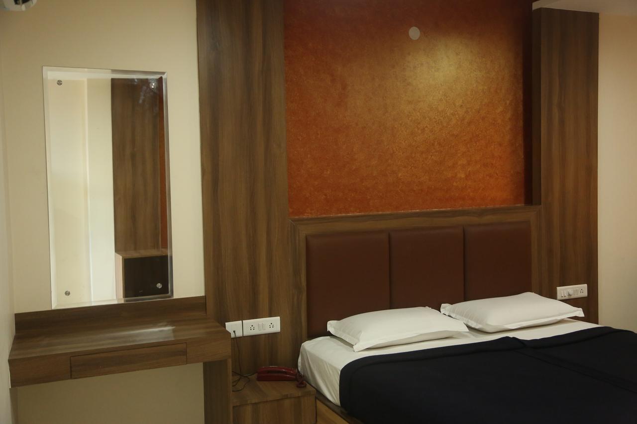 Hotel Dwaraka Paradise Haïdarabad Extérieur photo